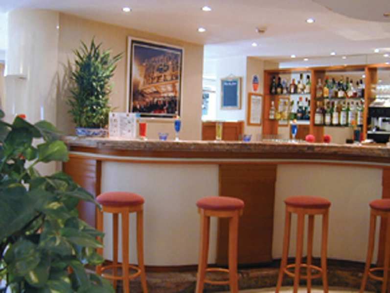 Hotel Beausejour Cannes Exterior foto